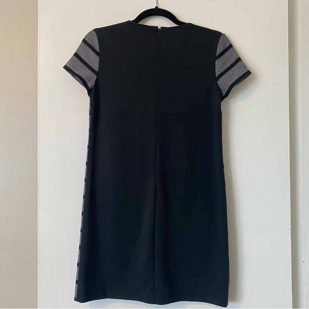 Ann Taylor striped shift dress short sleeve black white petite - Picture 2 of 7
